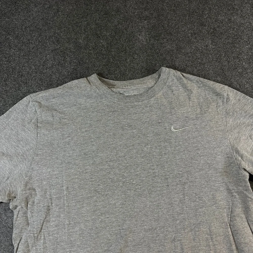 Nike Mens Gray Regular Fit Short Sleeve Crew Neck T-Shirt Swoosh Logo Large